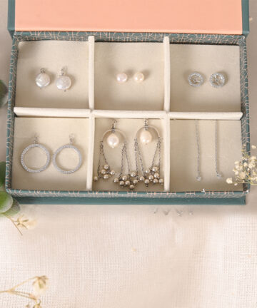 Timeless Pearl Box