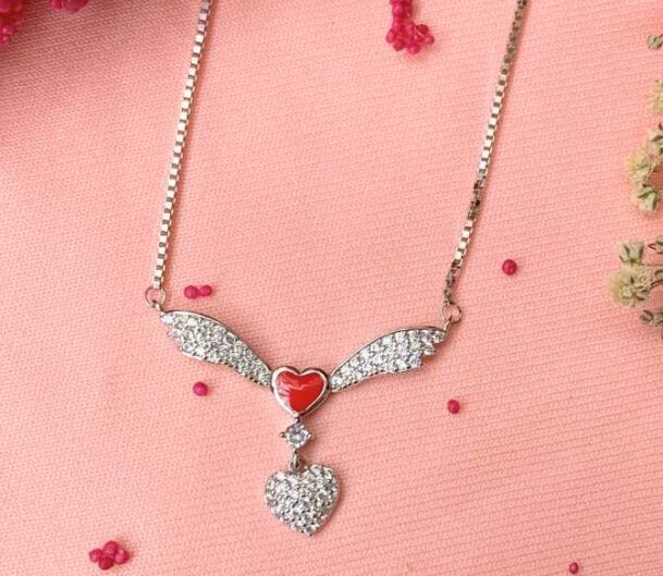 Heart pendant chain 6