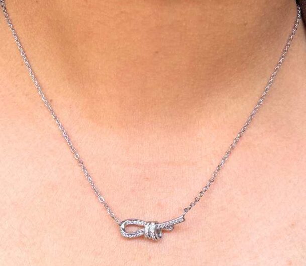 Knot pendant chain 3