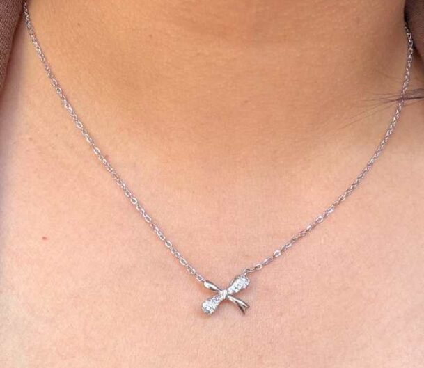 Knot pendant chain 1